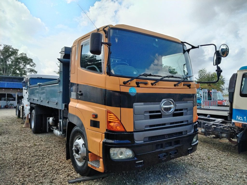 Rebuilt Hino 700 18ft Tipper
